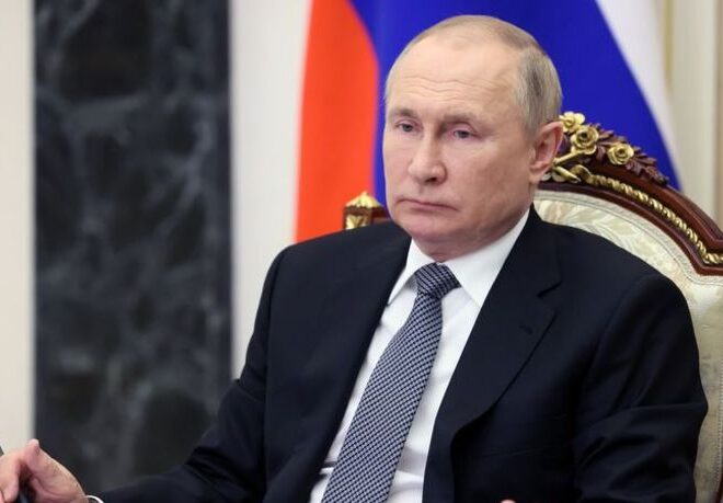 Putin: Yeni silah sistemlerini test etmeye devam edeceğiz